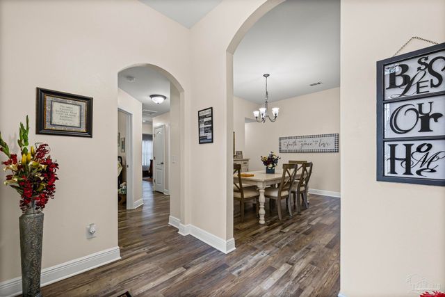 6065 Autumn Pines Cir, Pace, FL 32571