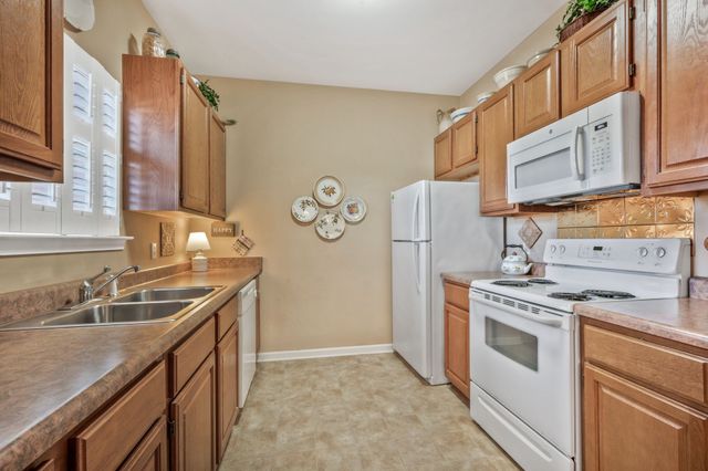 503 Caraway Ct, Dickson, TN 37055