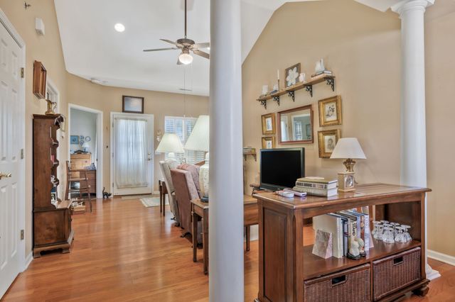503 Caraway Ct, Dickson, TN 37055