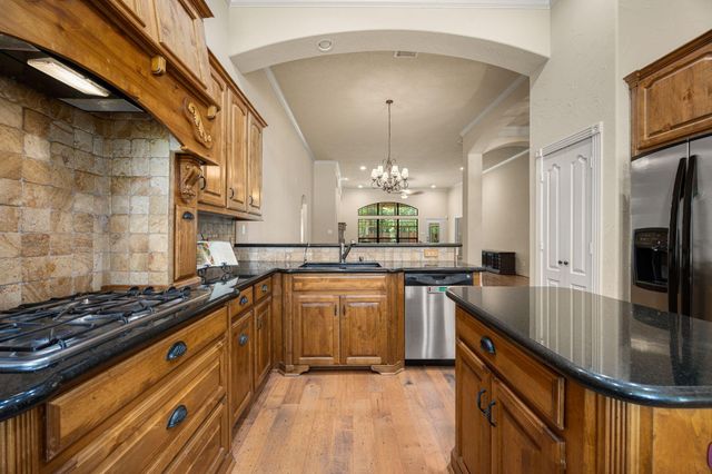 28618 Benders Crossing Drive, Spring, TX 77386