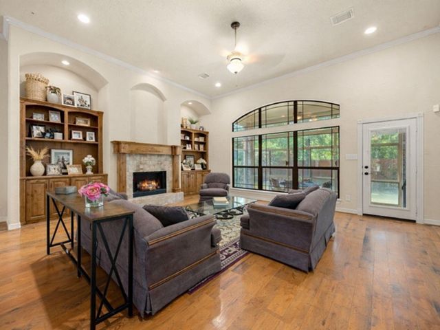 28618 Benders Crossing Drive, Spring, TX 77386
