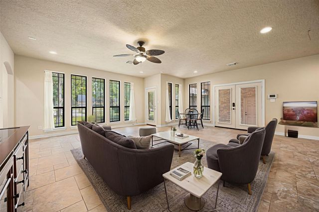 28618 Benders Crossing Drive, Spring, TX 77386