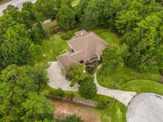 28618 Benders Crossing Drive, Spring, TX 77386