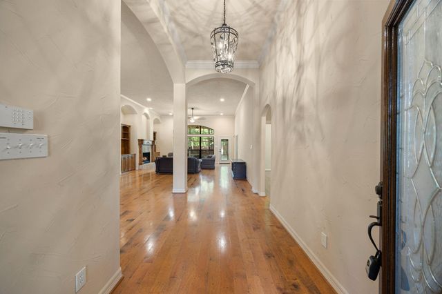 28618 Benders Crossing Drive, Spring, TX 77386