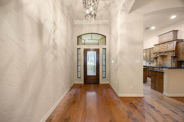 28618 Benders Crossing Drive, Spring, TX 77386