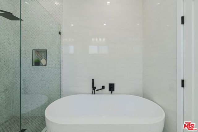 2130 W 238th Street, Torrance, CA 90501