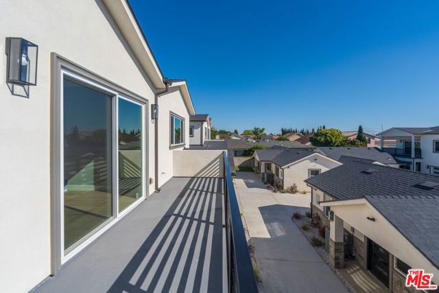 2130 W 238th Street, Torrance, CA 90501