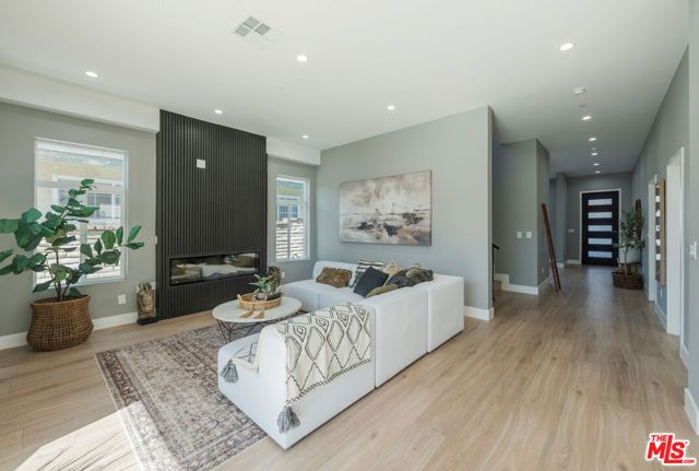 2130 W 238th Street, Torrance, CA 90501