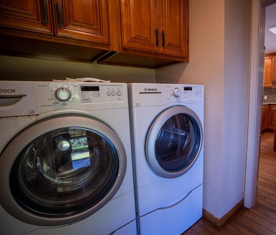 488 Knoll Drive, Los Altos, CA 94024