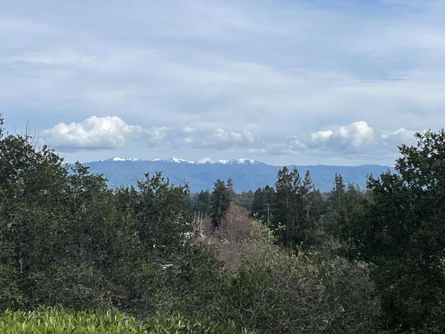 488 Knoll Drive, Los Altos, CA 94024