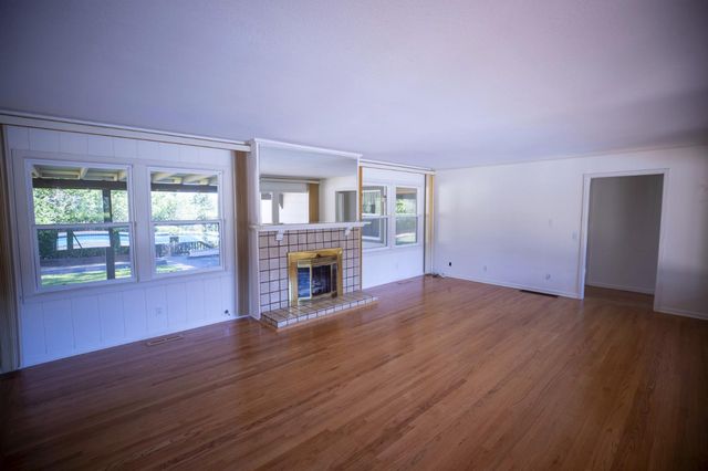 488 Knoll Drive, Los Altos, CA 94024