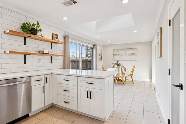 7865 Tamarack Dr, Dublin, CA 94568