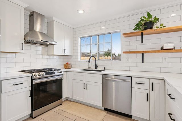 7865 Tamarack Dr, Dublin, CA 94568