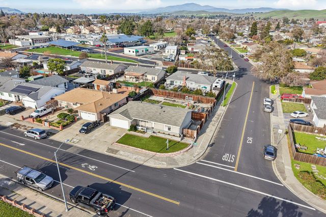 7865 Tamarack Dr, Dublin, CA 94568