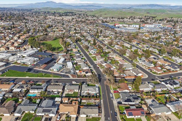 7865 Tamarack Dr, Dublin, CA 94568