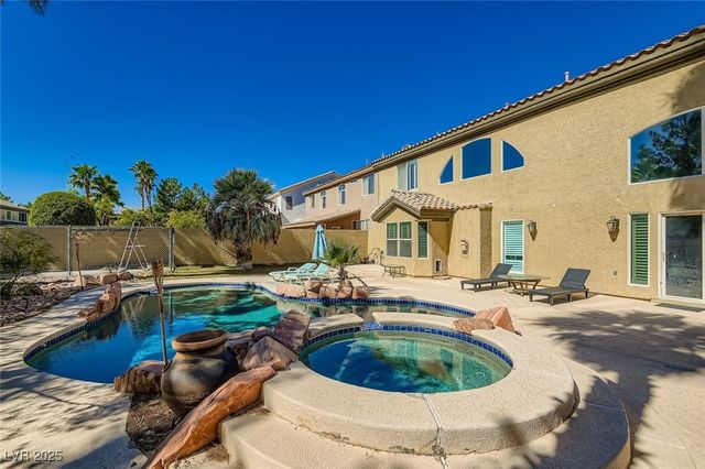 9037 Alpine Peaks Avenue, Las Vegas, NV 89147