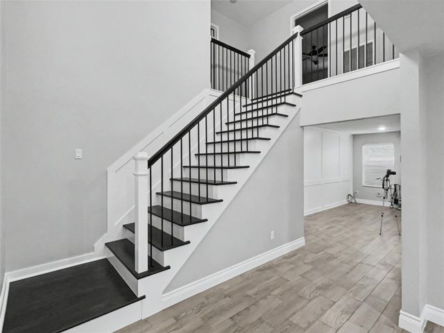 2127 Whispering Trails Circle, Kingwood, TX 77339