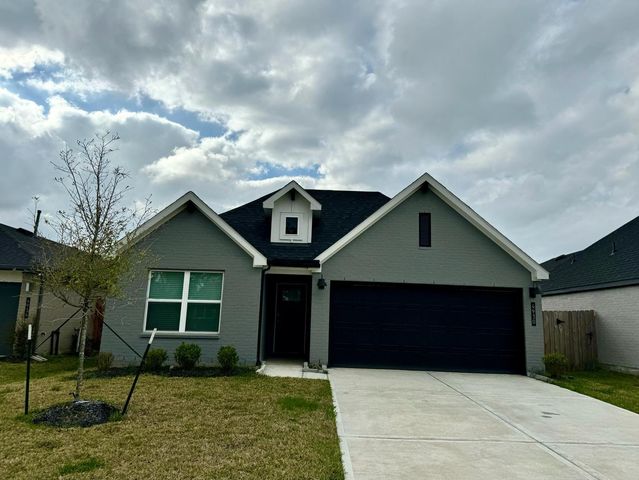 4930 Natchez Trace, Fresno, TX 77545