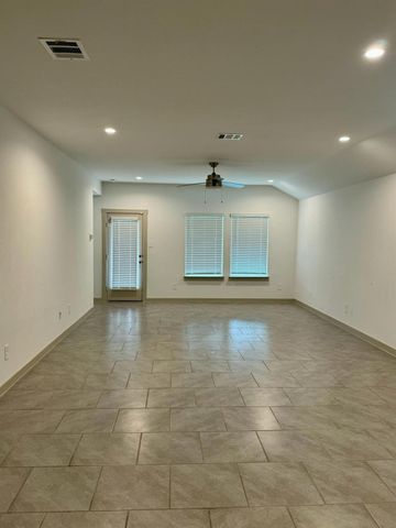 4930 Natchez Trace, Fresno, TX 77545