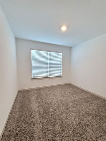 4930 Natchez Trace, Fresno, TX 77545