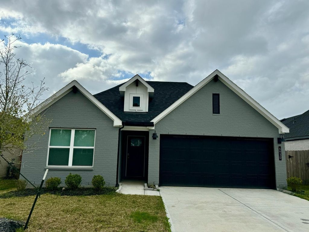 4930 Natchez Trace, Fresno, TX 77545