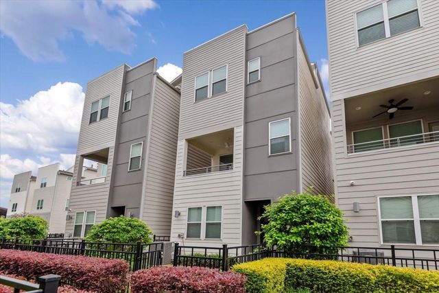 2777 Clinton Drive, Houston, TX 77020