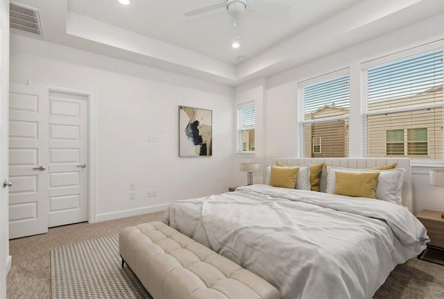 2777 Clinton Drive, Houston, TX 77020