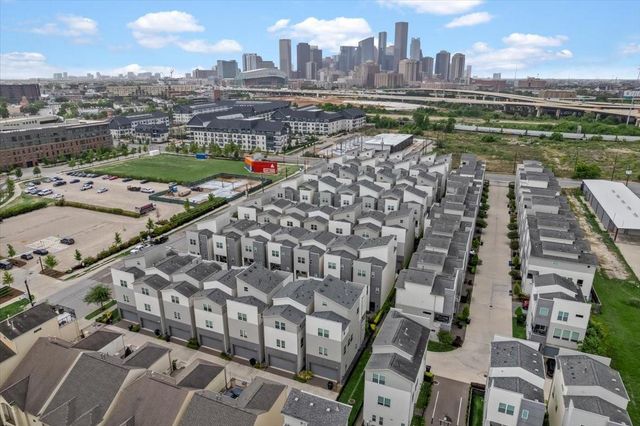 2777 Clinton Drive, Houston, TX 77020