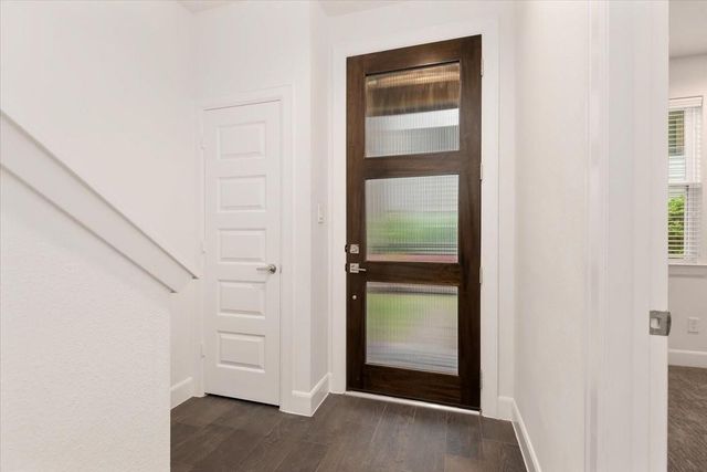 2777 Clinton Drive, Houston, TX 77020