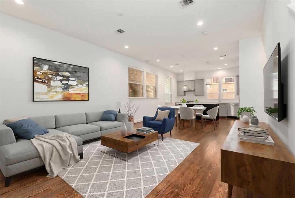 2777 Clinton Drive, Houston, TX 77020