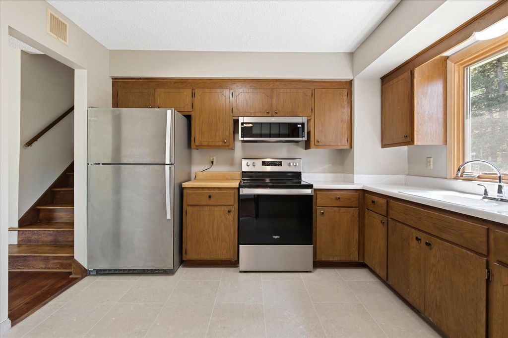 1277 Imperial Lane, New Brighton, MN 55112 — photo 3