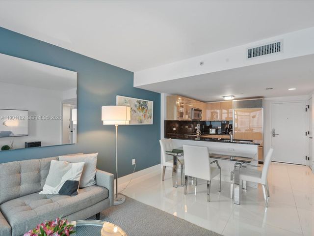 6801 Collins Ave 1208, Miami Beach, FL 33141