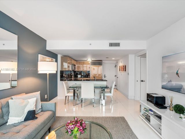 6801 Collins Ave 1208, Miami Beach, FL 33141