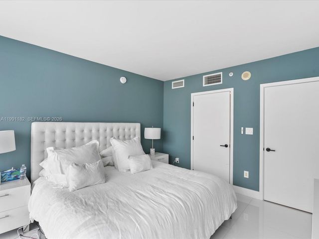 6801 Collins Ave 1208, Miami Beach, FL 33141