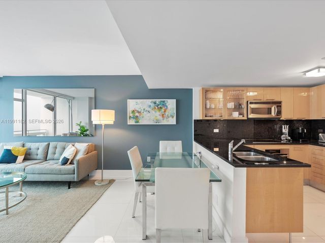 6801 Collins Ave 1208, Miami Beach, FL 33141