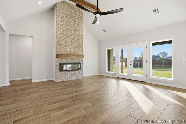 2116 E 45th Circle, Sand Springs, OK 74063