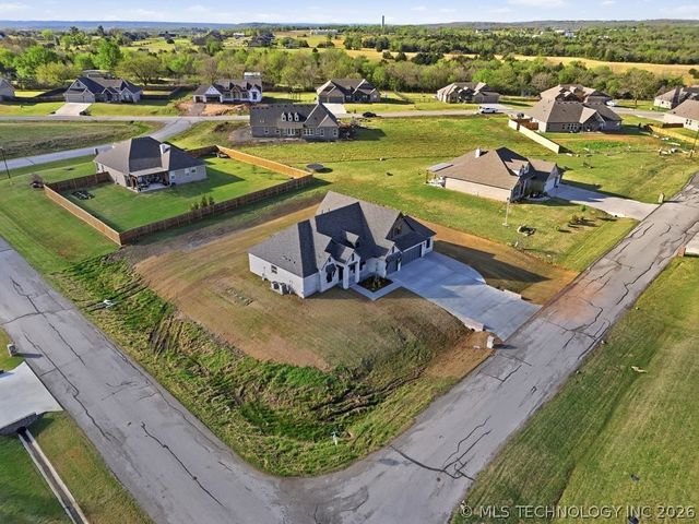 2116 E 45th Circle, Sand Springs, OK 74063