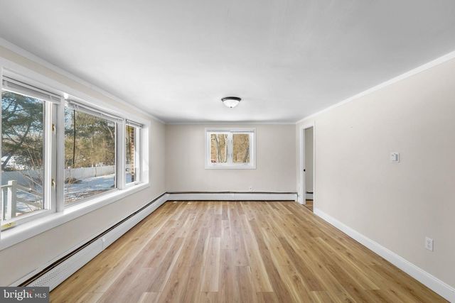 1241 CLAYTON RD, Williamstown, NJ 08094