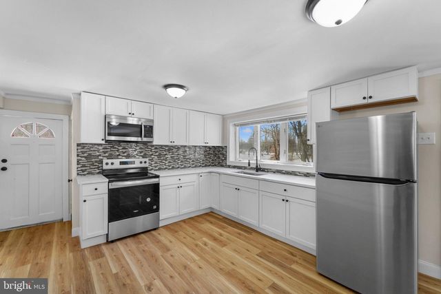 1241 CLAYTON RD, Williamstown, NJ 08094