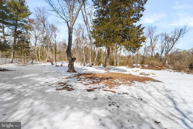 1241 CLAYTON RD, Williamstown, NJ 08094