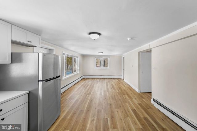 1241 CLAYTON RD, Williamstown, NJ 08094