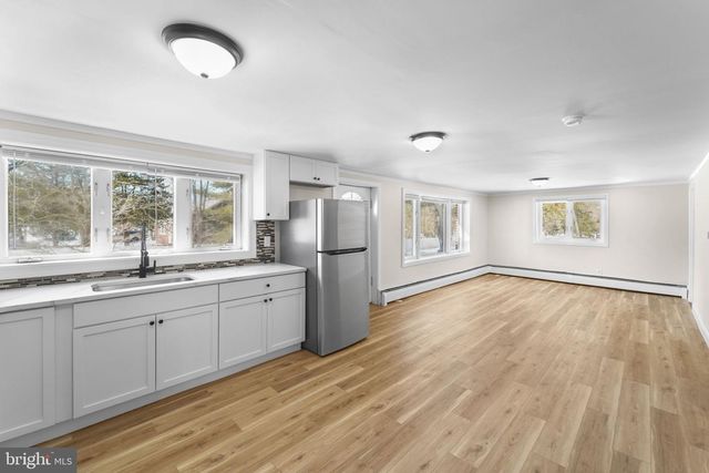 1241 CLAYTON RD, Williamstown, NJ 08094