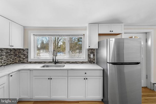 1241 CLAYTON RD, Williamstown, NJ 08094