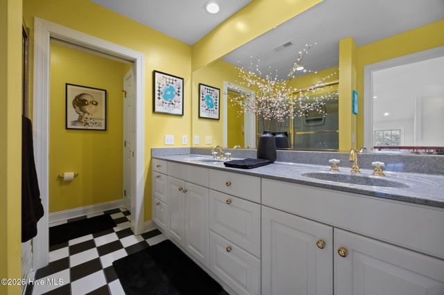 32 Glenbarr Court, Pinehurst, NC 28374