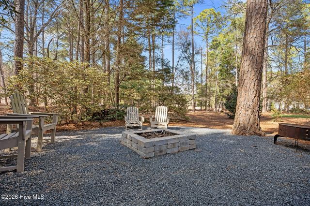 32 Glenbarr Court, Pinehurst, NC 28374
