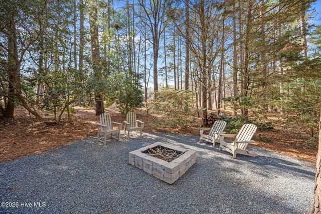 32 Glenbarr Court, Pinehurst, NC 28374