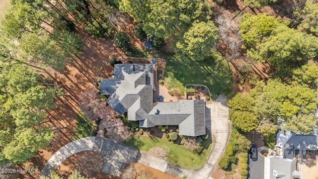 32 Glenbarr Court, Pinehurst, NC 28374