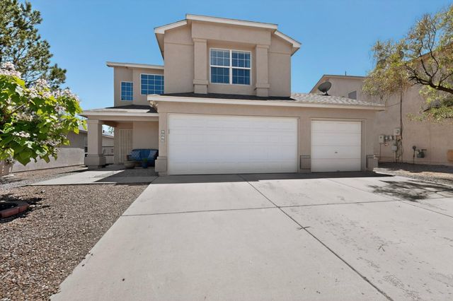 7612 Banyon Avenue NW, Albuquerque, NM 87114