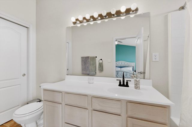7612 Banyon Avenue NW, Albuquerque, NM 87114