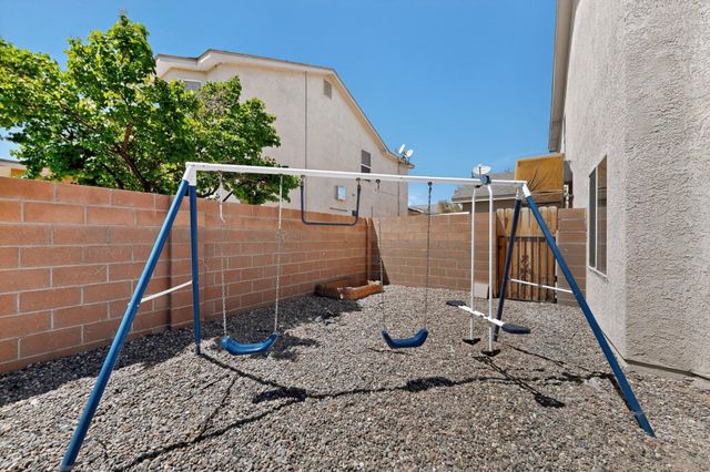 7612 Banyon Avenue NW, Albuquerque, NM 87114